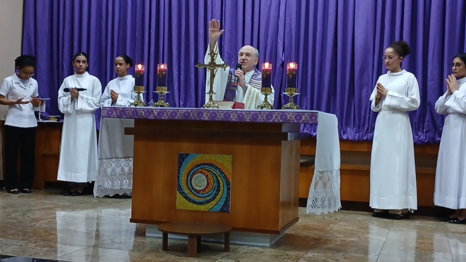 17-03 Segundo dia do Tríduo de São JoséUma noite de fé, oração e comunhão, com a Santa Missa pre (10)