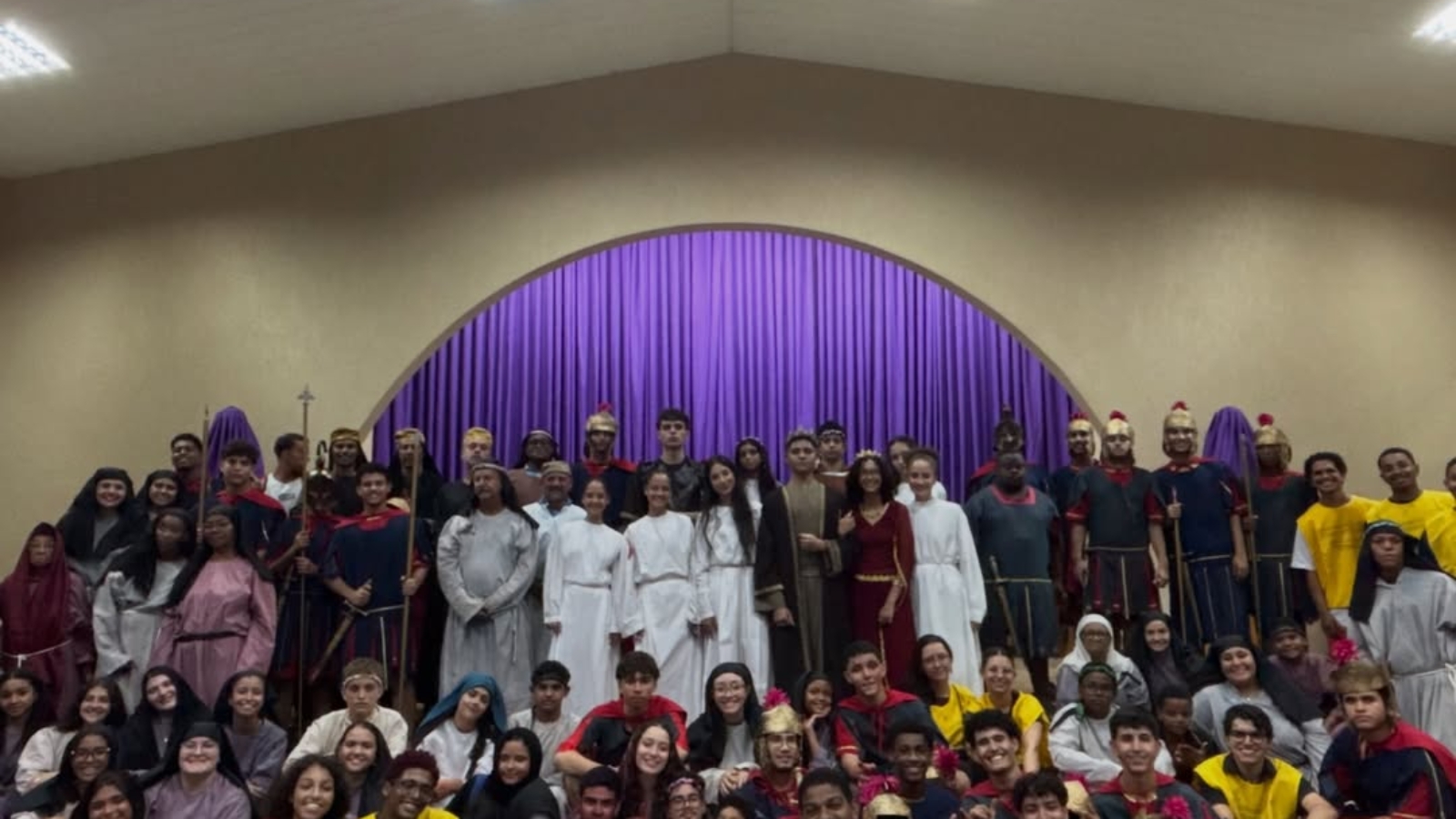 Encenação da Paixão e Morte de Jesus Cristo encenado pelos jovens da Paróquia Nossa Senhora das (12)