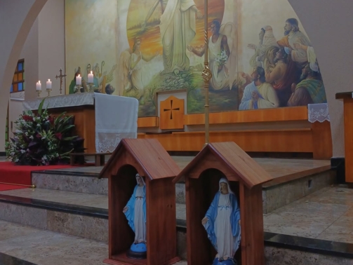Missa das Graças4º dia do Novenário MensalMãe da Igreja, Mãe das Graças! No dia seguinte a Pente